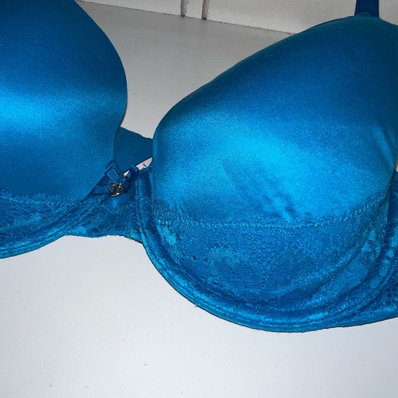 5 Victoria’s Secret Bras size 32DD - Picture 10 of 16